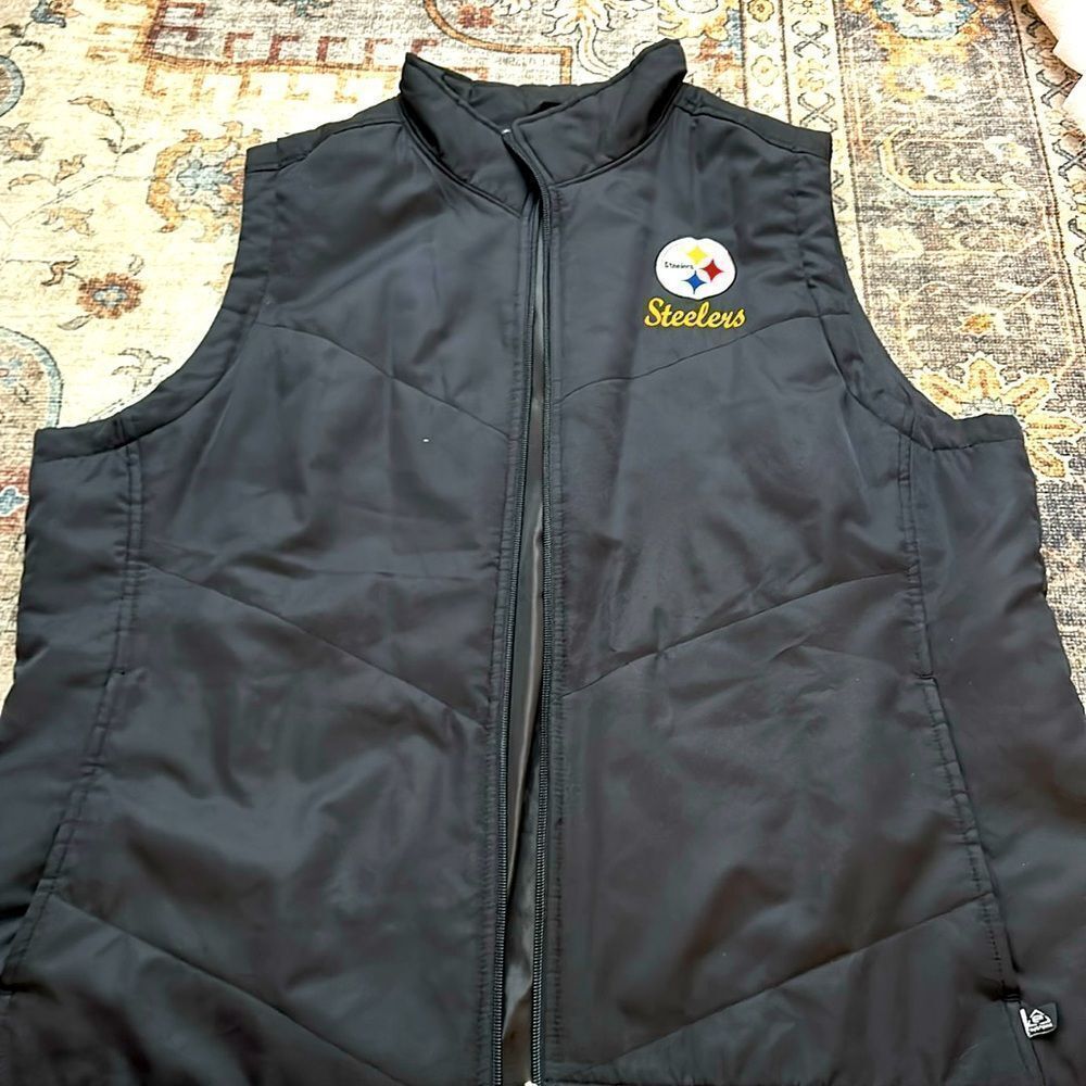 Steelers Women’s vest size 2Xl